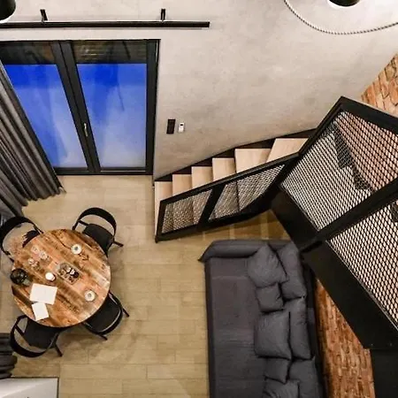 Home, Bedroom With Bathtub, Jacuzzi *