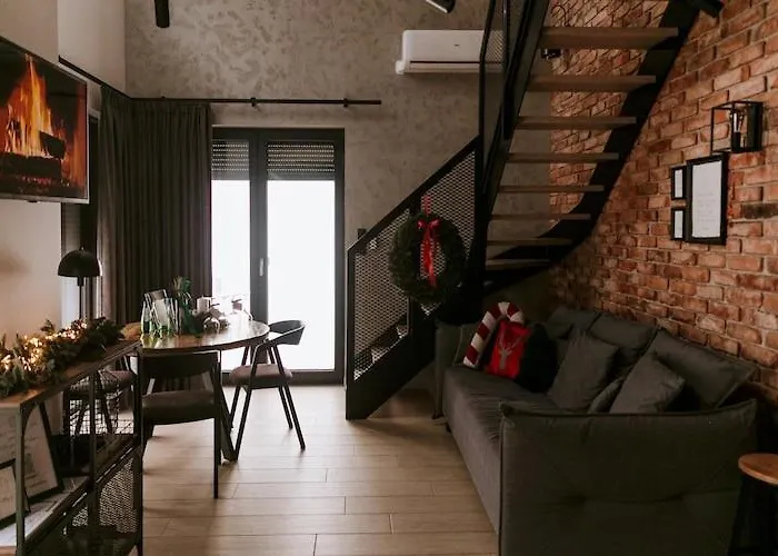 Home, Bedroom With Bathtub, Jacuzzi Semesterbostad *