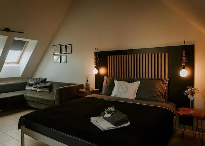Semesterbostad Home, Bedroom With Bathtub, Jacuzzi *